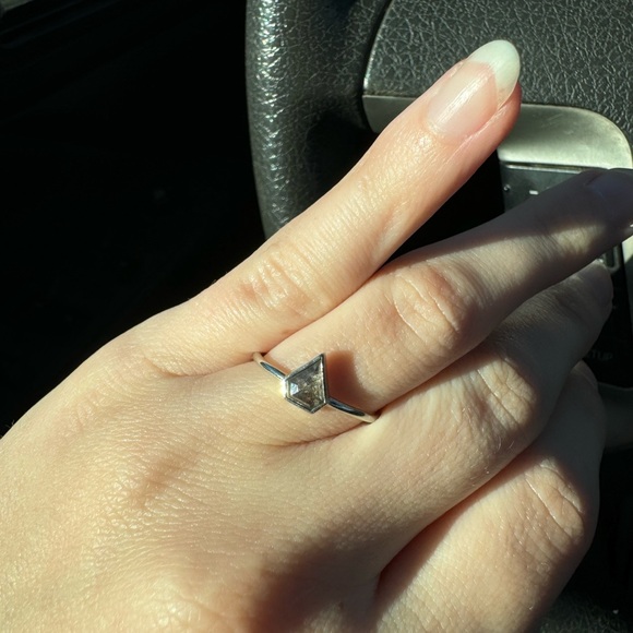 Alexis Russell ring - Picture 2 of 7